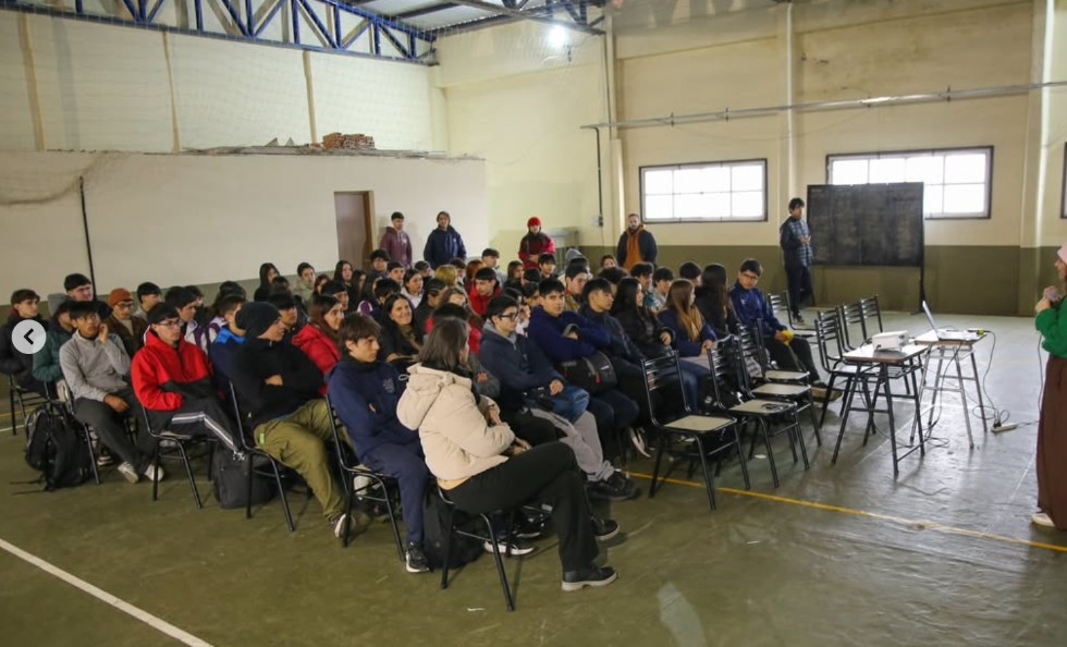 Nuestra escuela Sán Martín visitó la 3ra EXPO Carreras 2026